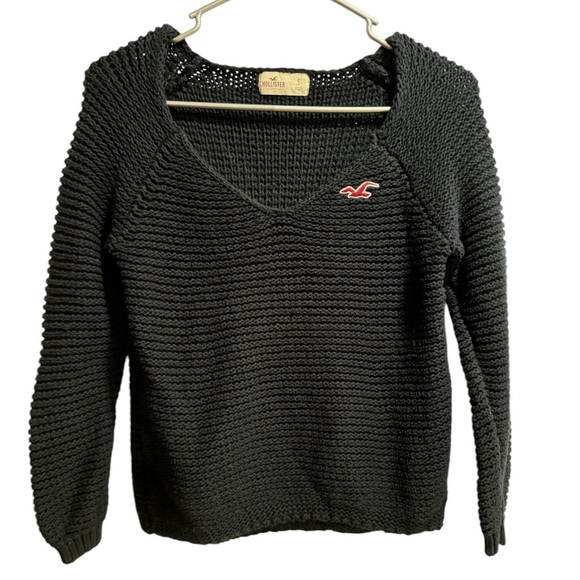Hollister‎ Navy Blue Sweater size Small - Picture 1 of 4
